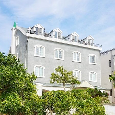 Red Roof B&B Jinhu Bagian luar foto