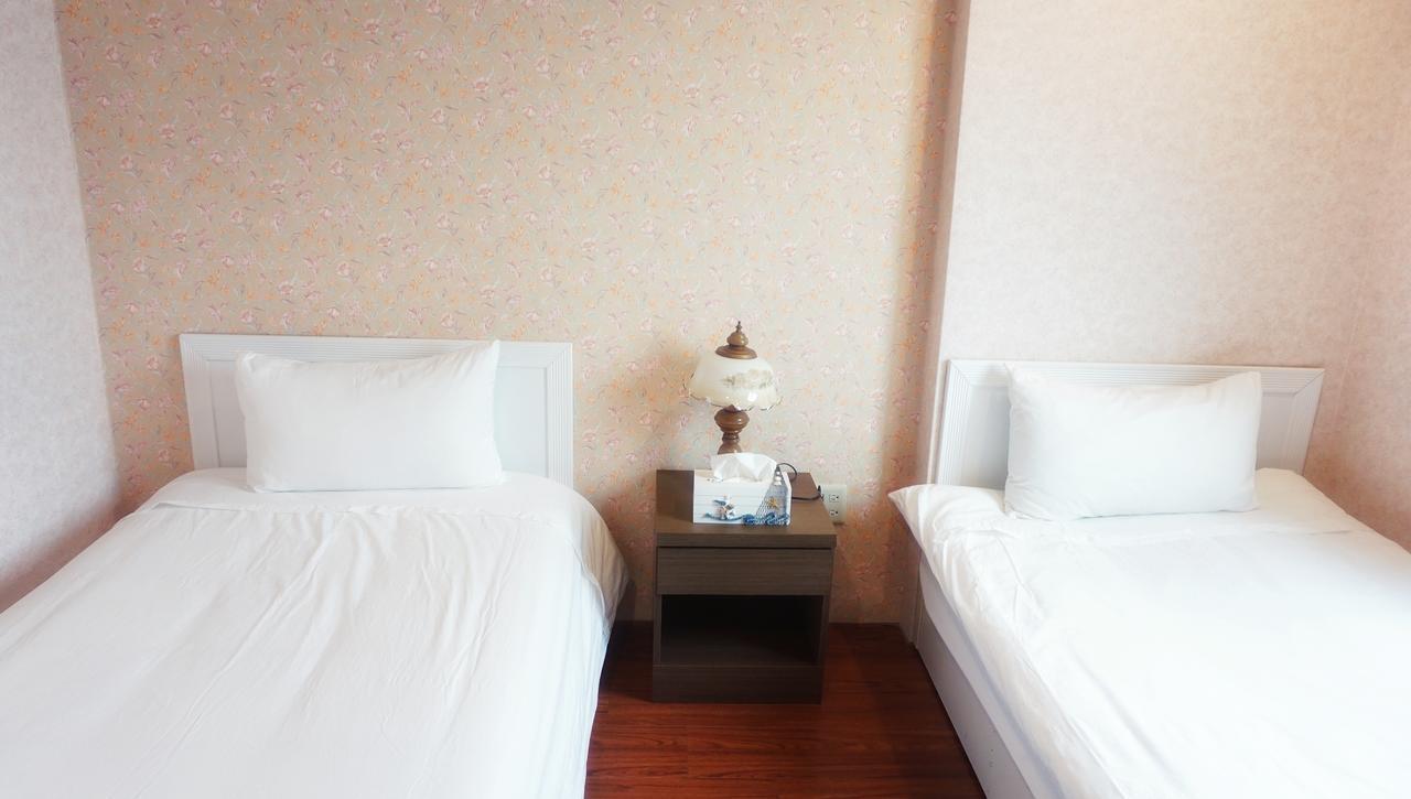 Red Roof B&B Jinhu Bagian luar foto