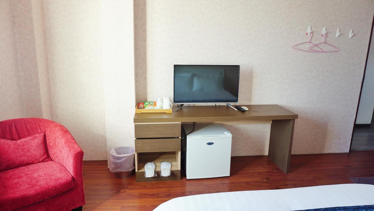 Red Roof B&B Jinhu Bagian luar foto